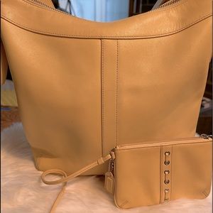 Coach Butter Yellow Leather Crossbody Shoulder Bag With Detachable Change Purse